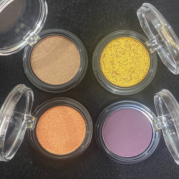 NYX UTOPIA EYESHADOW BRAND NEW - Picture 4 of 8